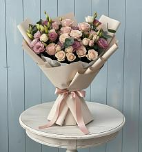 Букет цветов из:  Розы и Лизиантусы в Заполярном Мурманской области