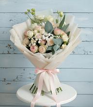 Букет цветов из:  Розы и Лизиантусы в Заполярном Мурманской области