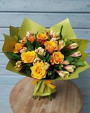 Букет цветов из:  Альстромерии и Розы в Заполярном Мурманской области