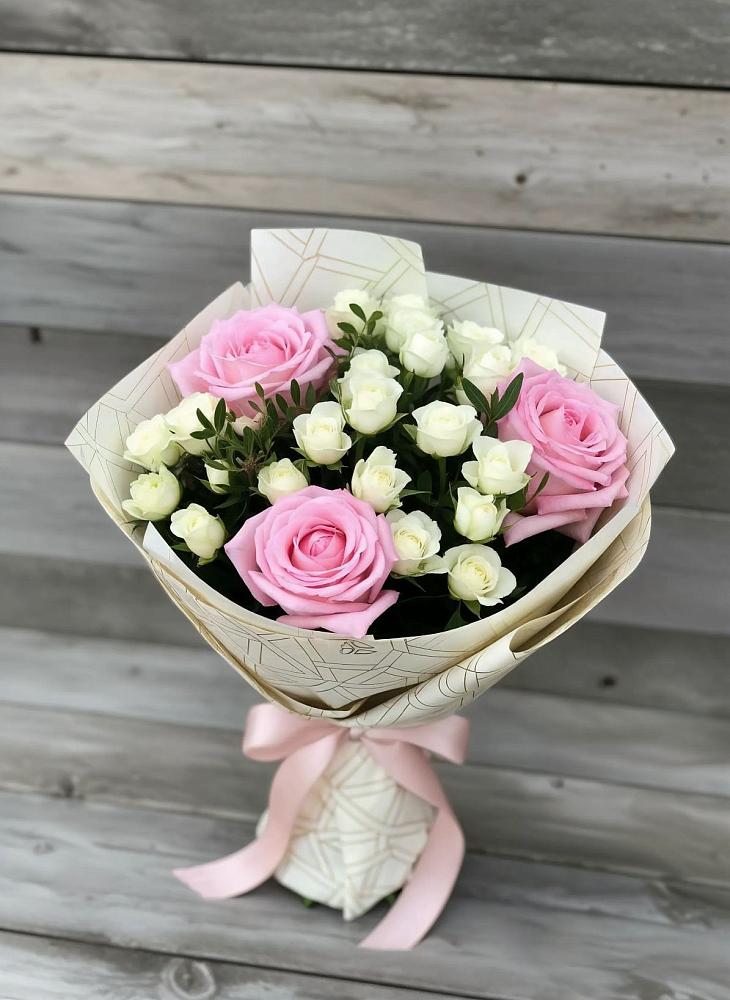 Букет цветов из: Розы в Заполярном Мурманской области