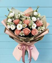 Букет цветов из:  Розы, Альстромерии и Лизиантусы #REPLACE_PRED# Заполярном Мурманской области