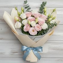 Букет цветов из:  Лизиантусы в Заполярном Мурманской области