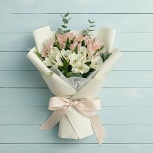 Букет цветов из:  Альстромерии в Заполярном Мурманской области