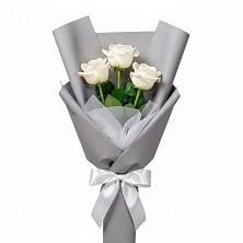 Букет 3 белые розы в Заполярном Мурманской области