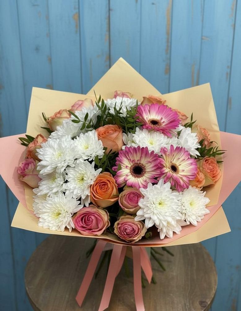 Букет цветов из: Розы, Герберы и Хризантемы в Заполярном Мурманской области