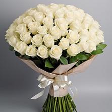 Букет 101 беля роза Белоснежка в Заполярном Мурманской области