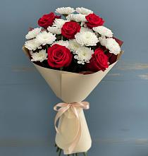 Букет цветов из:  Розы и Хризантемы в Заполярном Мурманской области