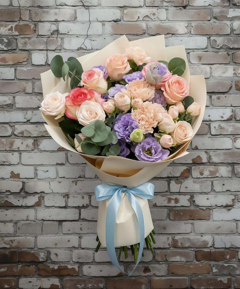 Букет цветов из: Розы, Лизиантусы и Гвоздики в Заполярном Мурманской области