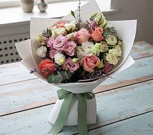 Букет цветов из:  Розы, Лизиантусы и Гвоздики в Заполярном Мурманской области