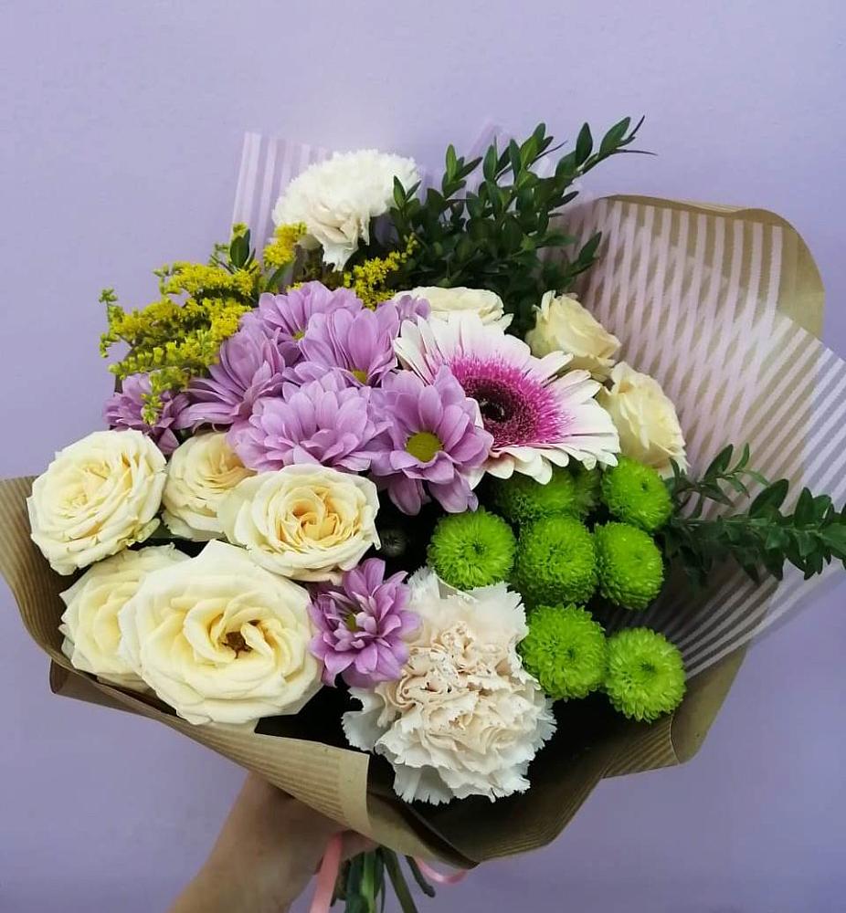 Букет цветов из: Хризантемы, Розы, Гвоздики и Герберы в Заполярном Мурманской области