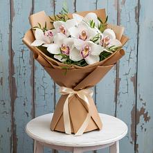 Букет цветов из:  Орхидеи и Розы в Заполярном Мурманской области