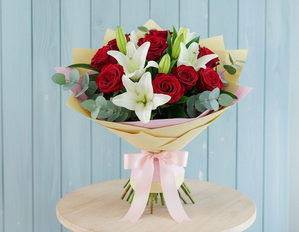 Букет цветов из: Лилии и Розы в Заполярном Мурманской области